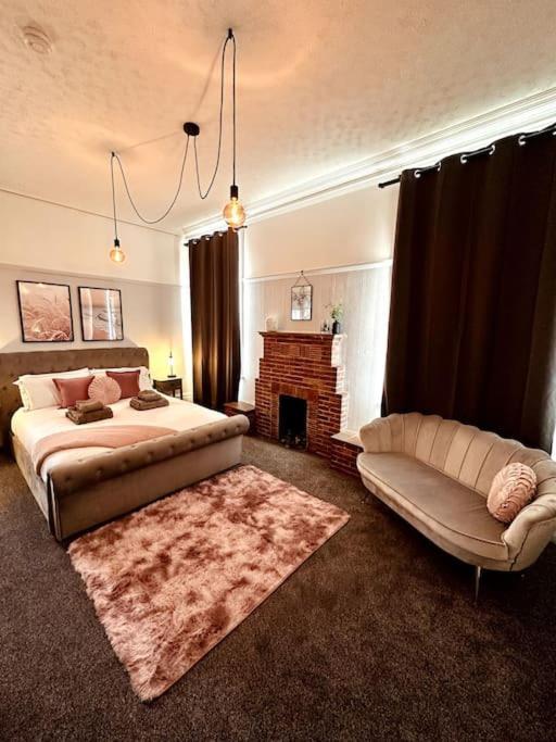 The Retreat - Large Luxury Apartment, Two Mins From Beach Bournemouth Kültér fotó